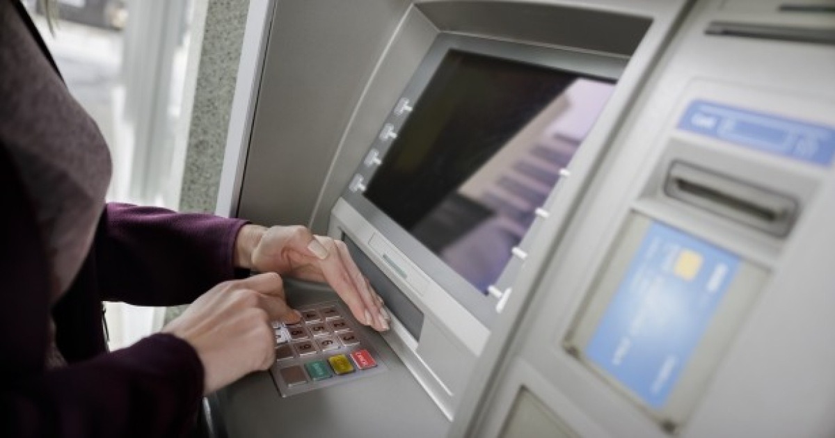 시중은행 ATM 대수 2년새 11% 줄어..