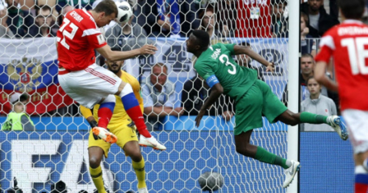 <월드컵> 러시아, 사우디 5-0대파 16년만에 WC勝· 개최국 개막전 무패행진