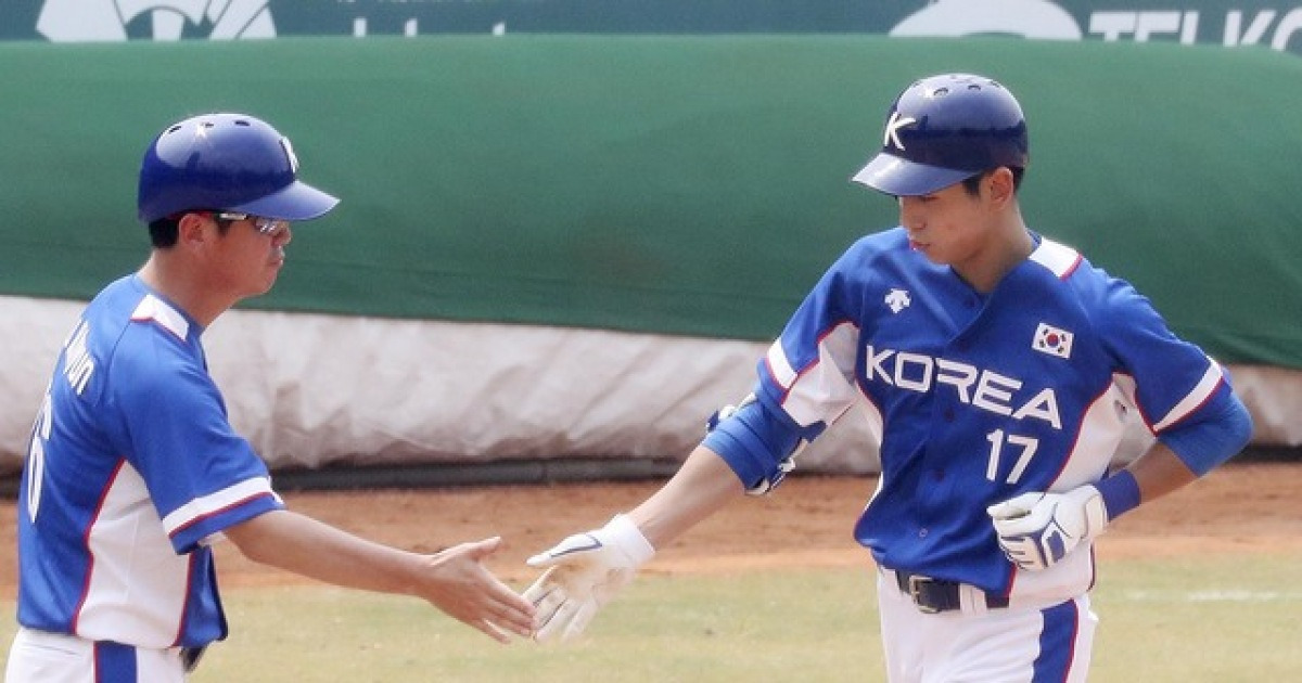 한국, 홍콩 꺾고 조 2위로 슈퍼라운드 진출..30일 한일전