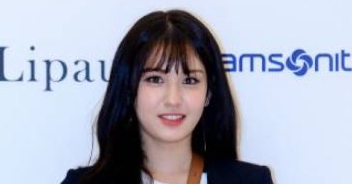 전소미, 더블랙테이블 계약 발표 전날 