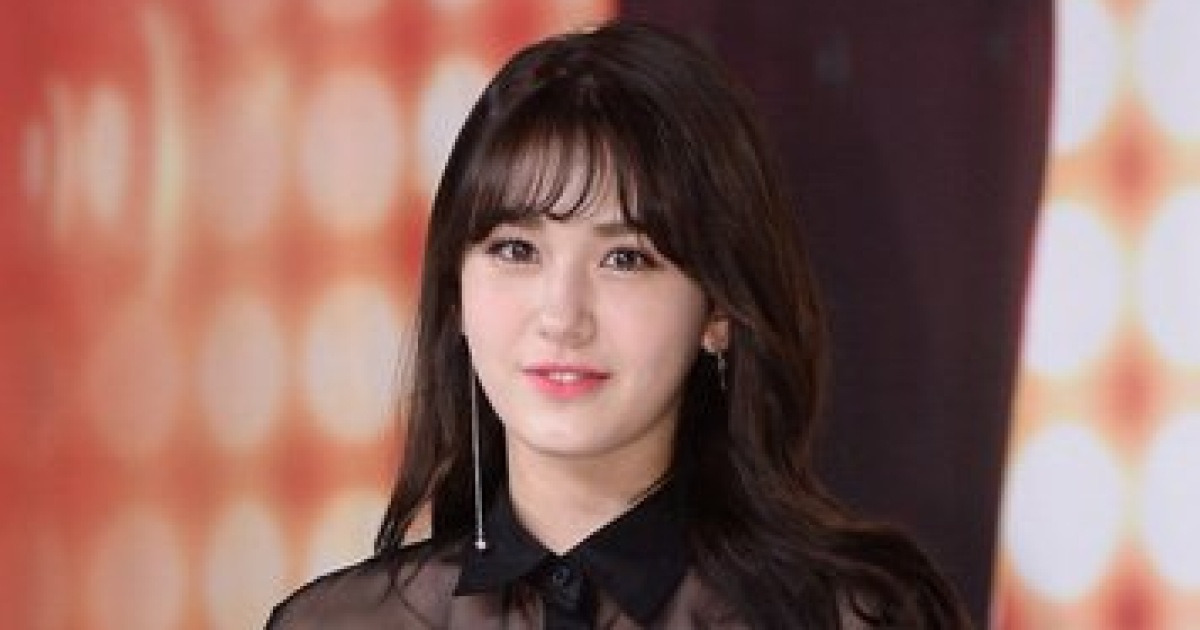 전소미, 더블랙레이블과 솔로가수로 계약 체결