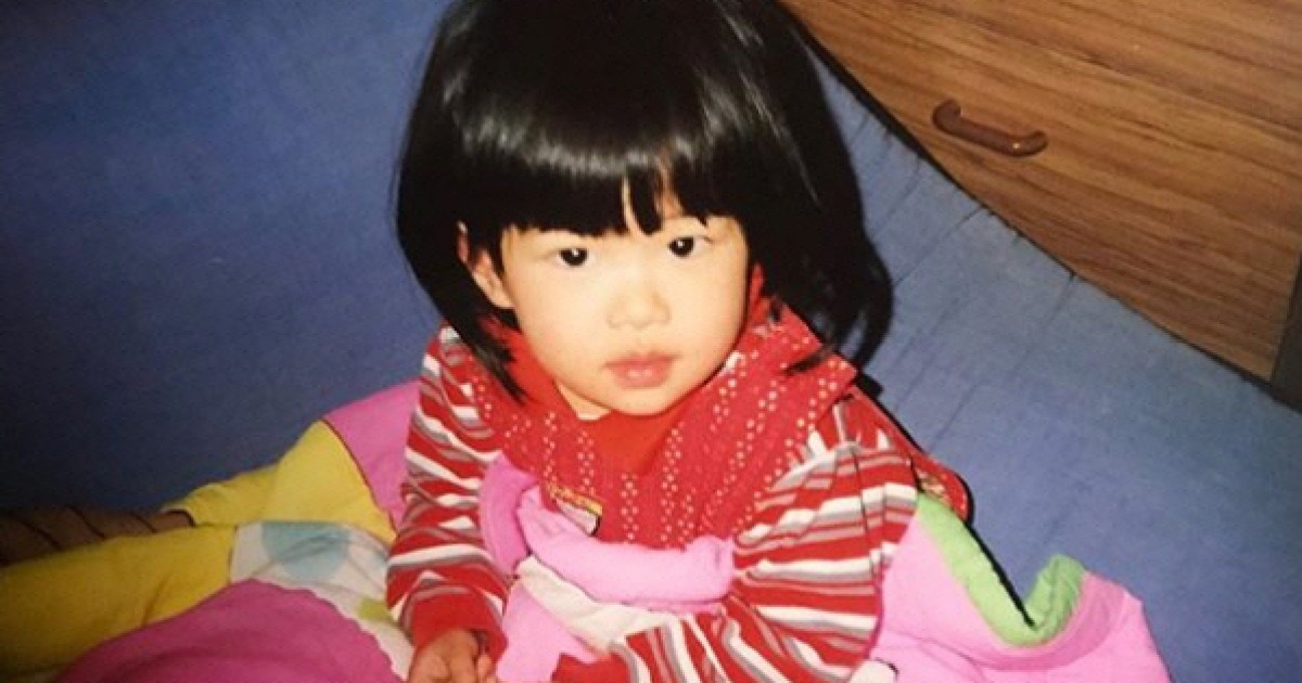 블랙핑크 로제, 추석 기념 '귀염뽀짝' 어린 시절 사진 공개 [SNS는 지금]
