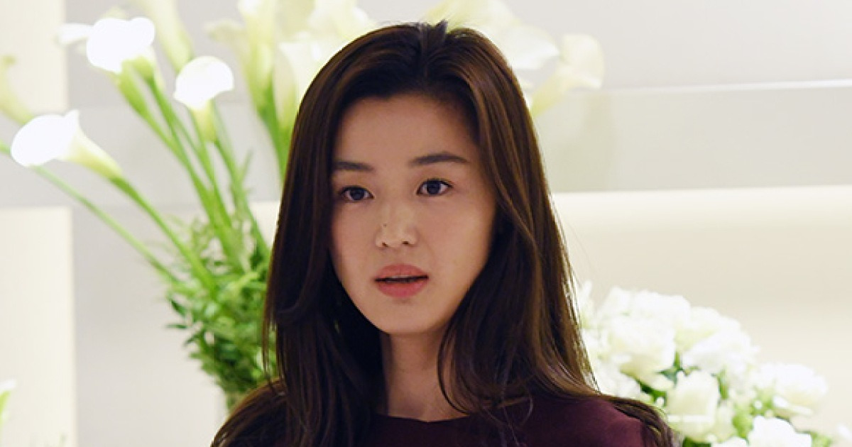 전지현 '예쁨 한가득'