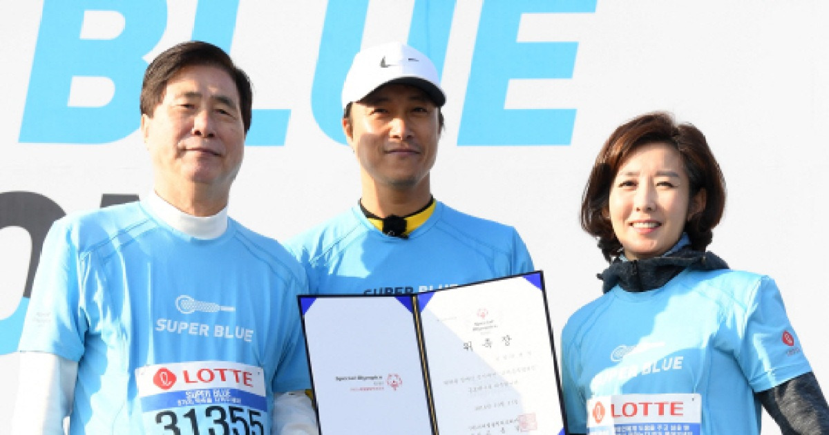 장애인 母와 함께 뛴 배우 최대철X국악인 양은희 명창, 슈퍼블루마라톤 홍보대사 위촉