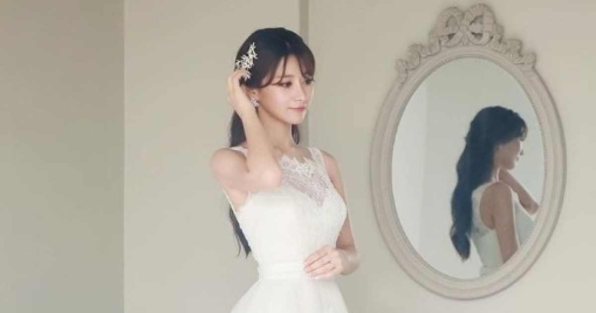 김수현 아나운서, 우왁굳과 결혼 