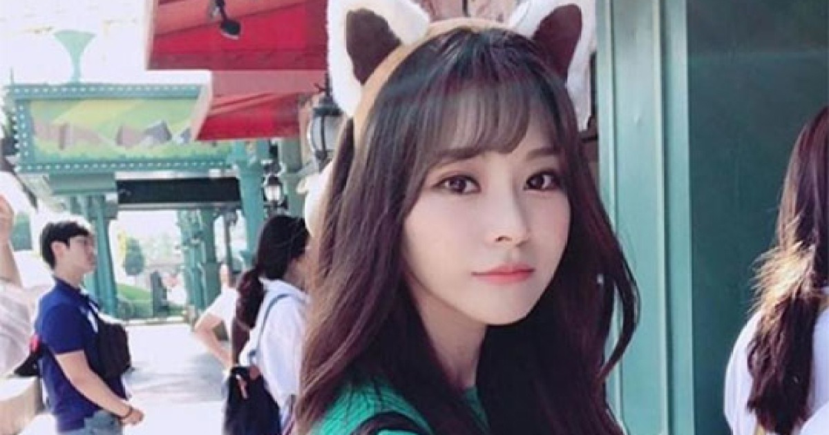 우왁굳, 결혼 깜짝 발표..아내는 미모 갑 '안경누나' 김수현 아나운서