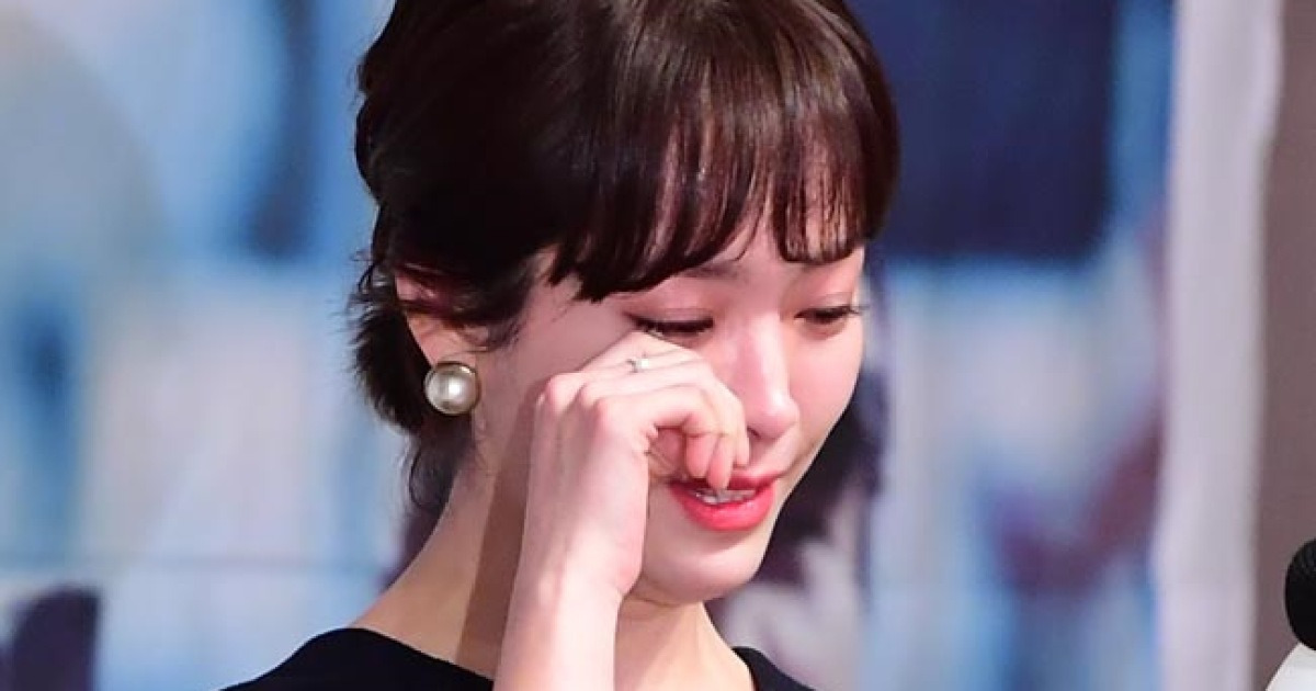 '영평상' 한지민, 눈물의 女주연상..