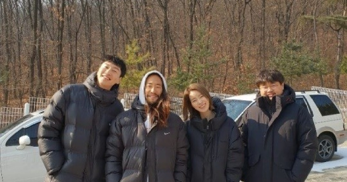 임지연 근황, '타짜3' 촬영 인증샷 공개..장발 류승범 포착