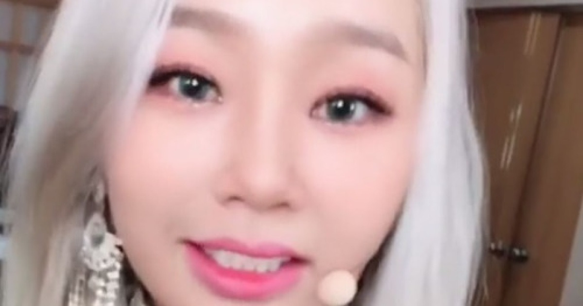 효린, 청량감 넘치는 새해 인사 