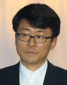 류철균