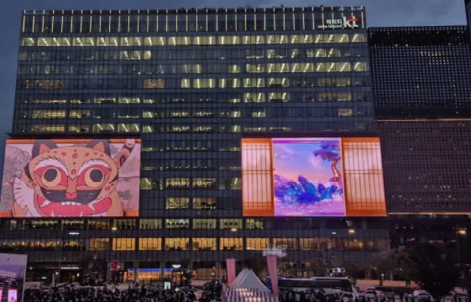 노란 수영복에 섹시한 몸매 어필하는 존예 처자