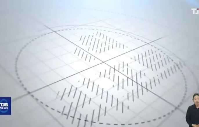 노란 수영복에 섹시한 몸매 어필하는 존예 처자