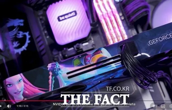 노란 수영복에 섹시한 몸매 어필하는 존예 처자