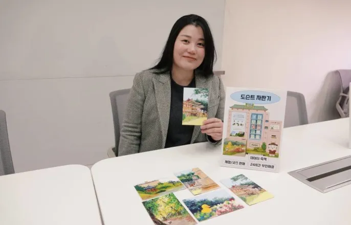 노란 수영복에 섹시한 몸매 어필하는 존예 처자