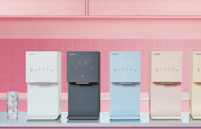 노란 수영복에 섹시한 몸매 어필하는 존예 처자