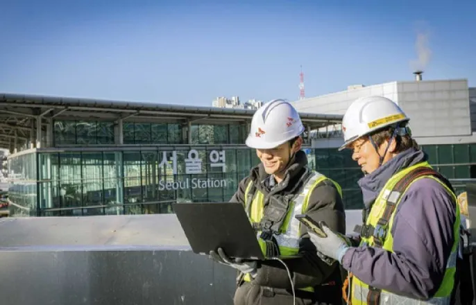 노란 수영복에 섹시한 몸매 어필하는 존예 처자