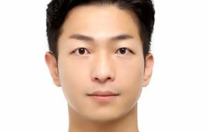 노란 수영복에 섹시한 몸매 어필하는 존예 처자