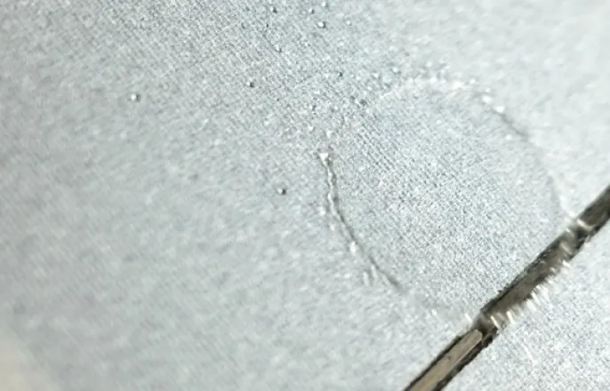 노란 수영복에 섹시한 몸매 어필하는 존예 처자