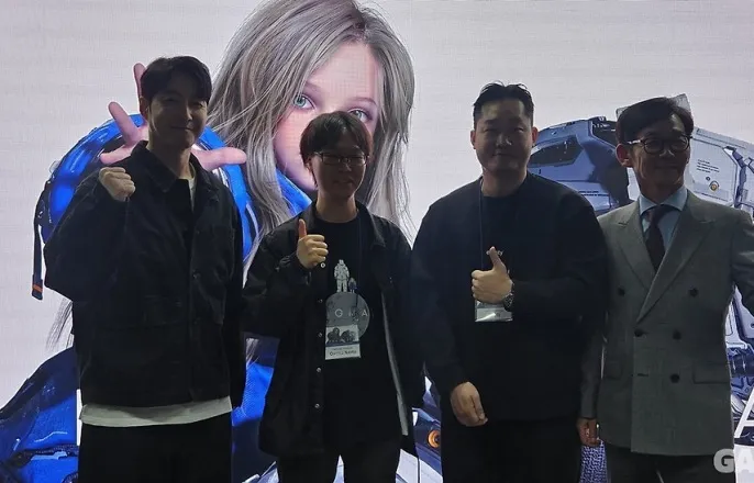 노란 수영복에 섹시한 몸매 어필하는 존예 처자