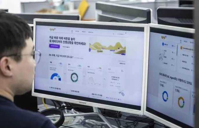 노란 수영복에 섹시한 몸매 어필하는 존예 처자