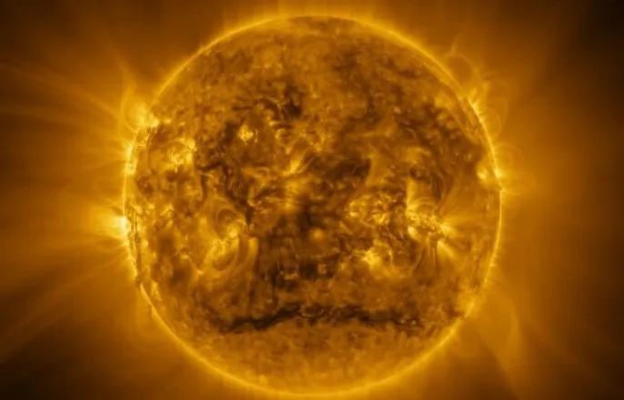 노란 수영복에 섹시한 몸매 어필하는 존예 처자