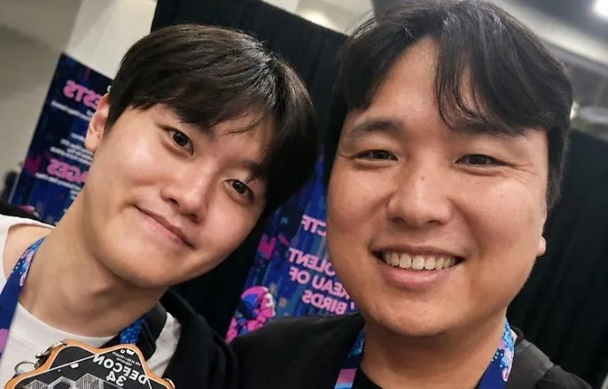 노란 수영복에 섹시한 몸매 어필하는 존예 처자