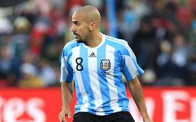 후안 세바스티안 베론.jpg