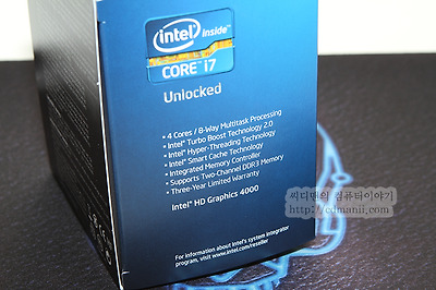 i7-3770K i7-2600K 비교, 비교, 벤치마크, 아이비브릿지, 샌디브릿지, 센디브릿지, Ivy Bridge, Sandy Bridge, i7-3770K, 오버클러킹, ES, CPU-Z, 공냉, 5.4Ghz, 7Ghz, ASUS SABERTOOTH Z77, A/S, 오버, QC45 ES, 3.5Ghz, i7-2600K, 소음, 전압, 효율, 전력측정, i7-3770K ES, HD4000, HD 4000, HD3000, HD 3000, 4Core 8-Way Multitask Processing, DZ77GA-70K, 인텔, 메인보드, 아수스, CPU, i7-3770K i7-2600K 비교를 해 보았습니다. ES버전을 미리 받아서 써보고 몇가지를 테스트 해 보았습니다. 사실 i7-2700K와 비교를 해야하는데 약간 클럭은 낮지만 i7-3770K 와 i7-2600K 를 비교한것을 감안하고 봐주세요. 엔지니어링 샘플에서는 TDP가 77W로 공개가 되었지만 현재 정식패키지에는 TDP 95W로 변경이 되었습니다. TDP는 물론 열설계전력일 뿐이고 실제로는 메인보드도 발전하고 공정도 더 정밀해졌기 때문에 전력소모량이 크게 줄었습니다.