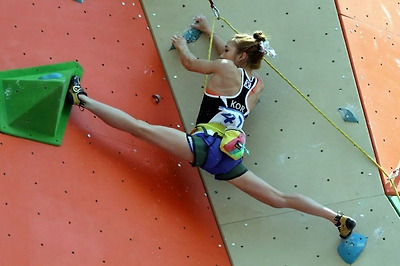 김자인 쇼핑 인증샷! 암벽여제 김자인 누구? 화제의 농구대잔치 김자인 농구 시투 동영상 보기!