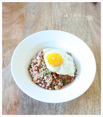 더블클릭을 하시면 이미지를 수정할 수 있습니다