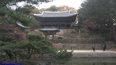 서울 창덕궁 후원 - 부용지 주변 주합루, 어수문