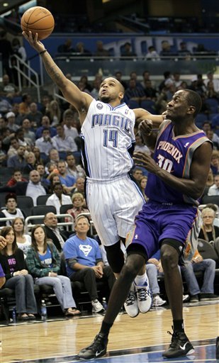 Orlando Magic Point Guard Jameer Nelson (14) Drives