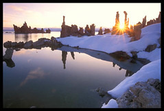Tufa Sunburst, Mono Lake 작성자 Buck Forester