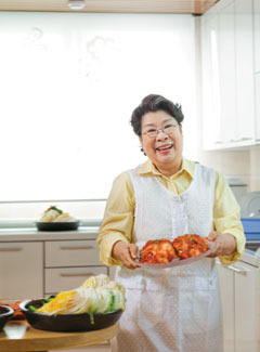 
	엄앵란 김치 /조선일보DB
