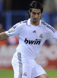 De la Red out for season