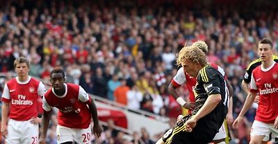 Arsenal v Liverpool Dirk Kuyt penalty