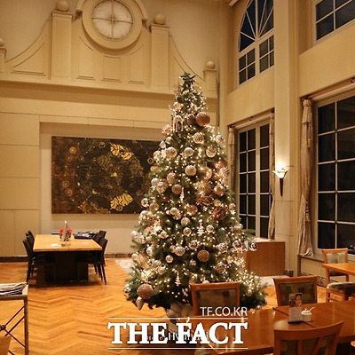 현대호텔 울산은 ‘마이 퍼스트 선라이즈(My First Sunrise) 2018’ 프로모션을 출시했다. 해당 프로모션은 프라이빗 일출 관람이 포함돼 있다. /현대호텔 제공