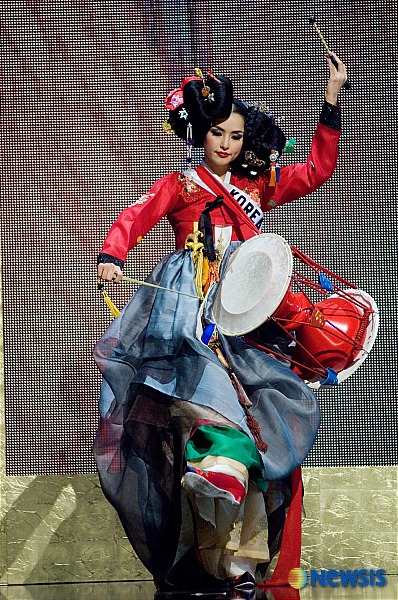 2001년 부터~~ 2011년까지 미스 유니버스에 출전한 미스 코리아 전통의상 한복 변천사