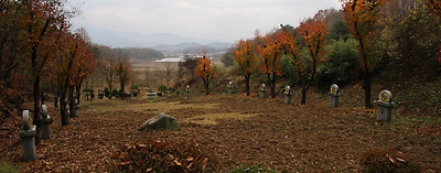 대형 십자가 앞에서 바라본 전경.