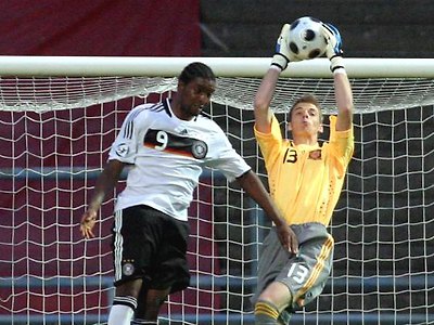 Richard Sukuta-Pasu Richard Sukuta-Pasu