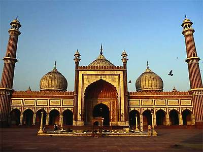 Jama Masjid (1644-58) designed by Shah Jahan, who also planned the Taj Mahal