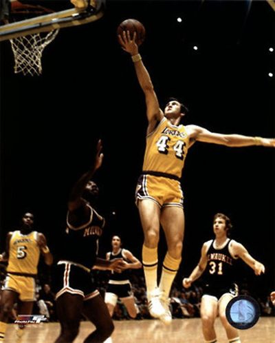 via prohoopshistory.com