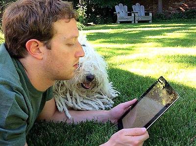 mark zuckerberg reading ipad