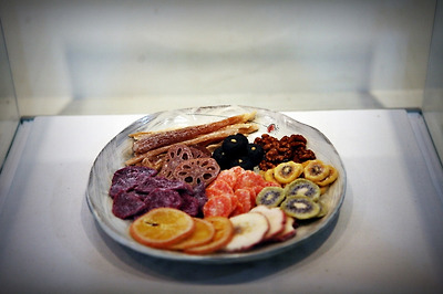 색색이 아름다운 건과일류