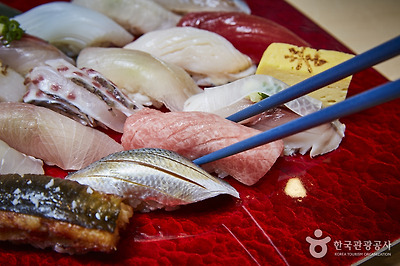 참다랑어 중뱃살(주도로) 초밥
