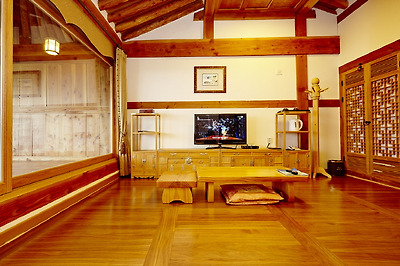 여수_한옥호텔오동재_누마루침대룸2