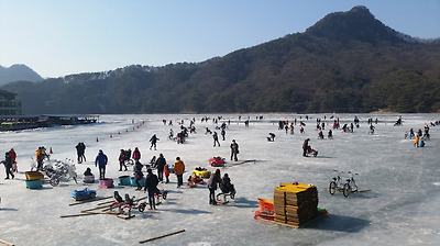 얼음 위에서 씽씽 달려요! 산정호수썰매축제