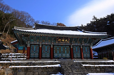 눈 덮인 증심사 대웅전