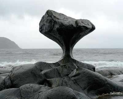 heart-shaped-rock-kannesteinen-rock-norway.jpg
