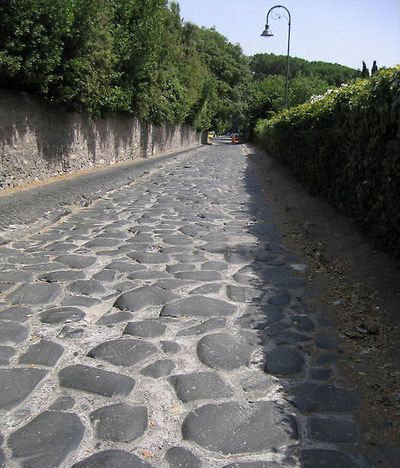File:RemainsViaAppia.jpg